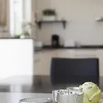 Fantastic Renovated Villa Annex