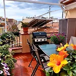 Cozy Penthouse With Excellent Location