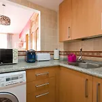 Relaxing Beach Apartment In Fuengirola Parking