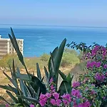 Garden Apartment With Sea View In Fuengirola