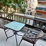 Lovely Central 2 Bed Apartment Close To The Beach And Stations