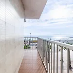 Beach Front Paseo Maritimo Fuengirola Apartment