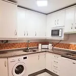 APARTAMENTO A 2 MINUTOS PLAYA Y CENTRO con PARKING