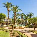 Living4Malaga Fuengirola Beach&Pool Apartment