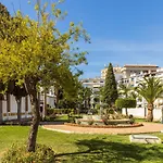 Living4Malaga Fuengirola Beach&Pool Apartment