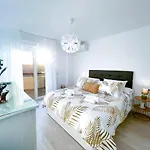 Apartamento A 900 M De La Playa Y Con Vistas Al Mar En Fuengirola