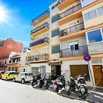 2 Bedroom, New, 1 Min To The Beach, City Center- Picasso By 10Tosea