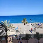 Primera Lineal De Playa En Pleno Centro De Fuengirola