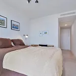 Stunning 2 Bedroom Apartment.