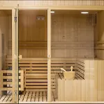 Stunning 2 Bedroom Apartment.