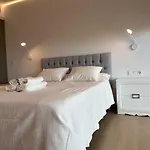 Excellent Two Bedroom Apartment