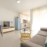 Burgos 2 Terrace, Pool, Parking By 10Tosea
