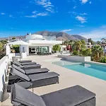 Villa Nirvana - Pool, Jacuzzi, Terrace & Sea View