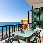 Fantastico Apartamento A Pie De Playa By Renthas