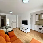 Centrico Y Con Encanto