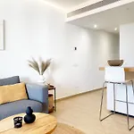 Fantastic Apartment In The Wave Just Steps From Carvajal Beach - Pool And Free Parking