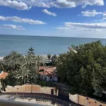 Estrellita Two Bedroom, Top Floor With Seaview