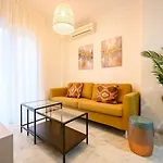 Capitan, 1 Bedromm, City Center & Beach By 10Tsea