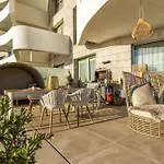 Vivi Homes - Buena Vista Pool, Sauna, Terrace, Gym & Sea View