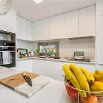 Vivi Homes - Buena Vista Pool, Sauna, Terrace, Gym & Sea View