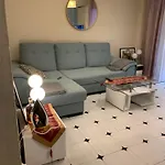 Cozy Apartment In Fuengirola! Baesta Laege