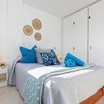 Apartamento Con Terraza Vista Mar By Rent Me