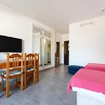 Pyr Studio Apartment