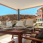 Stunning Modern Apartment In Middel Views Higueron