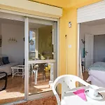 Great Location And Frontal Sea View Fuengirola