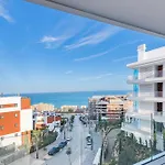 Luxury 2 Bedroom Apartment With Sea View