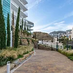 Golden Luxury 2 Bedroom Sea View