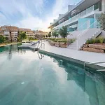 Golden Luxury 2 Bedroom Sea View