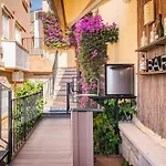 Villa Bella Vista - Modern Private Villa With 5 Bedrooms, Divided Into 2 Apartments, Sea View, And Pool