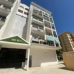 Amplio Apartamento Con Piscina