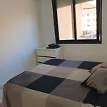 Beachside Comfort Family-Friendly Apartment With Modern Amenities No1