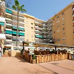 Apartamento Con Piscina En La Primera Linea De Playa De Fuengirola