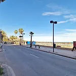 Amplio Apartamento Con Terraza En Primera Linea De Playa