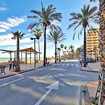 Amplio Apartamento Con Terraza En Primera Linea De Playa