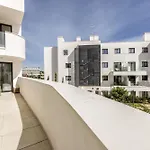 Vivi Homes - Lady Pool, Garden, Patio & Beach