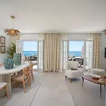 Genteel Home Los Corales Beach