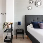 Ct 301 - Faro\'S Fuengirola Centro Studio