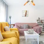 Stunning Apartment In Fuengirola With Kitchen