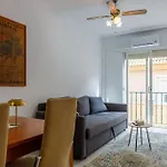 Cozy Apt In Perfect Location