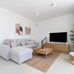 Higueron West Pearl