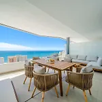 Sea Views Apartment Lucy