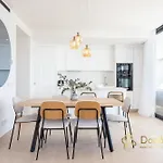 Nice Apartment In Higueron West