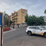 Estudio Con Piscina Y Parking, Playa A 4 Min A Pie, Tren A 2 Min