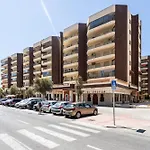 2 Habitaciones Y 2 Banos, Vista Lateral Mar Sofia 2 By Sur Suites