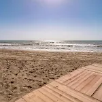 Lovely Apartment In Fuengirola With Wifi