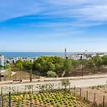 Vivi Homes - Coral Apartment With Sea Views & Pool